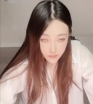 clara-cc online show from 02/05/26, 01:40