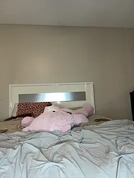 Kiki hammyy online show from 04/04/26, 08:59