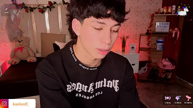 Snapshot of kaelwolf_tay chatting on 02/25/26, 07:25 kaelwolf tay online show from 02/25/26, 07:25