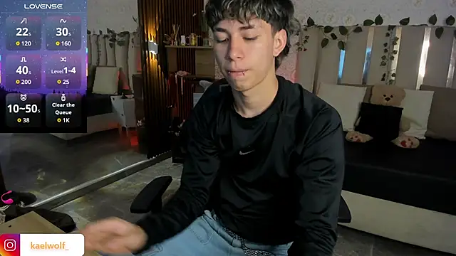 Snapshot of kaelwolf_tay chatting on 02/04/26, 07:20 kaelwolf tay online show from 02/04/26, 07:20