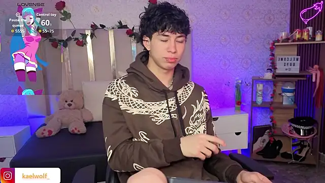 kaelwolf tay online show from 03/07/26, 04:12