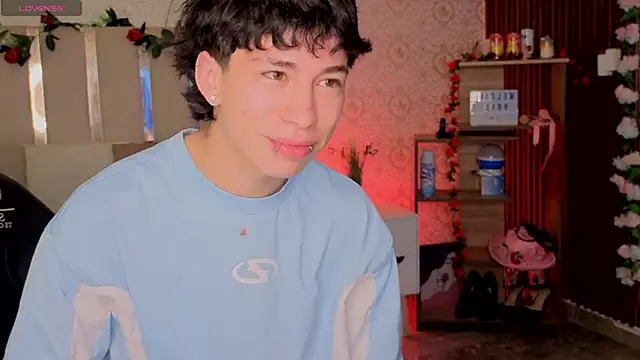 Snapshot of kaelwolf_tay chatting on 02/26/26, 07:25 kaelwolf tay online show from 02/26/26, 07:25