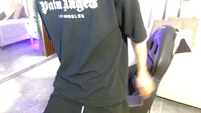 kaelwolf tay online show from 11/25/25, 07:47