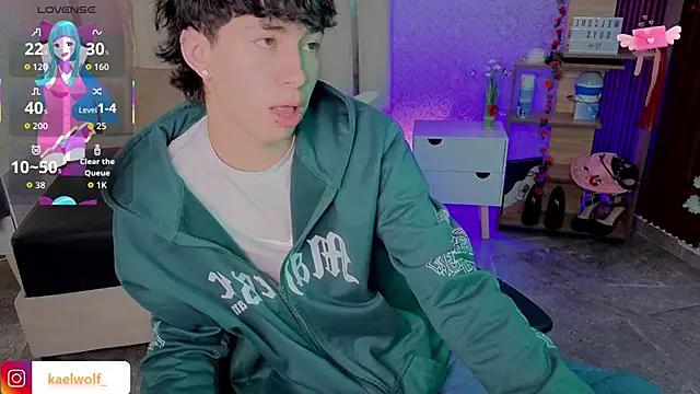 kaelwolf tay online show from 03/04/26, 07:21