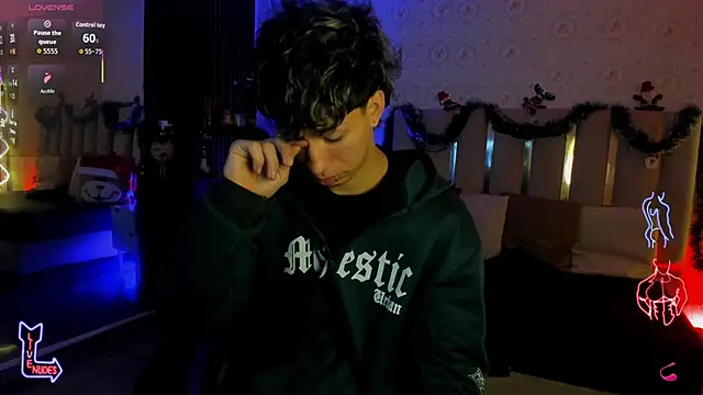 Snapshot of kaelwolf_tay chatting on 01/18/26, 11:35 kaelwolf tay online show from 01/18/26, 11:35