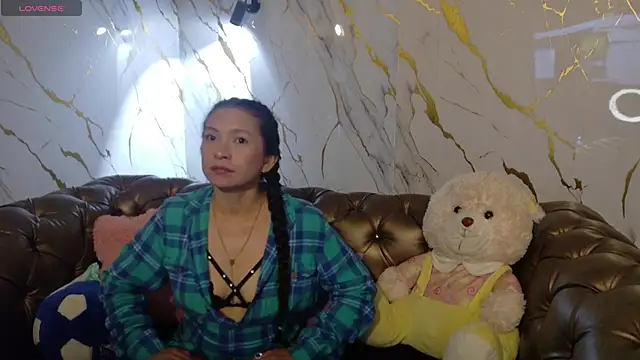 Cloe16  online show from 12/14/25, 02:40