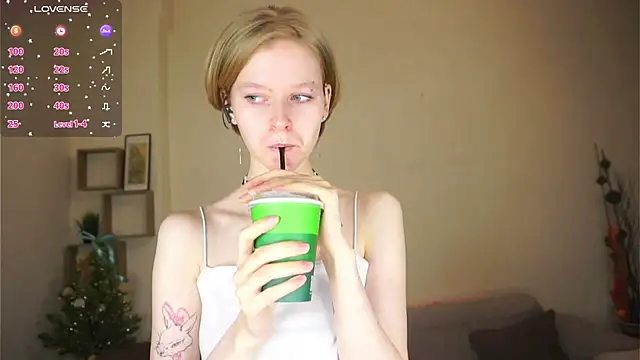 ToyaPletz online show from 04/06/26, 04:08