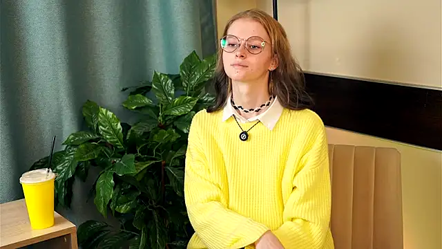 ToyaPletz online show from 11/23/25, 10:36