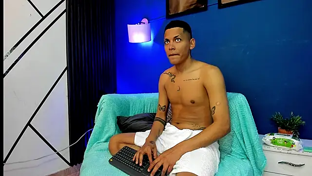 IAN LEIN online show from 11/24/25, 04:23