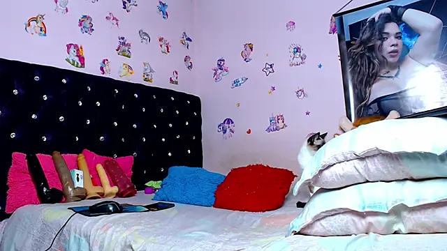 ShantalTsFox online show from 04/01/26, 01:08