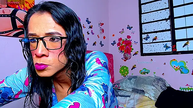 DaslyTsRoze online show from 12/01/25, 07:20