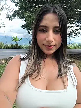 Snapshot of Catalina_ramos chatting on 02/14/26, 08:53 Catalina ramos online show from 02/14/26, 08:53