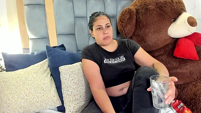 lissaharris online show from 12/02/25, 10:22