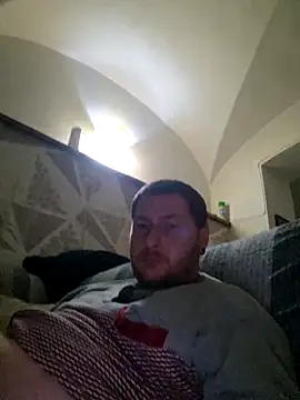 Snapshot of 18cmAndr chatting on 11/25/25, 09:37 18cmAndr online show from 11/25/25, 09:37