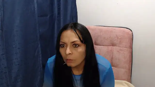 Paolahotty online show from 12/14/25, 10:48