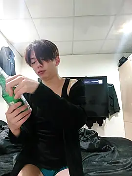 twtung tung online show from 11/28/25, 02:39