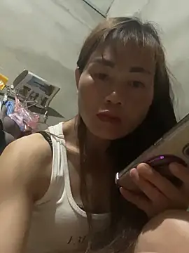 Snapshot of meganmeo chatting on 05/20/26, 05:43 meganmeo online show from 05/20/26, 05:43
