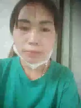 Snapshot of meganmeo chatting on 12/03/25, 12:23 meganmeo online show from 12/03/25, 12:23