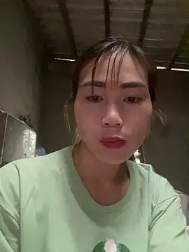 Snapshot of meganmeo chatting on 04/26/26, 03:26 meganmeo online show from 04/26/26, 03:26