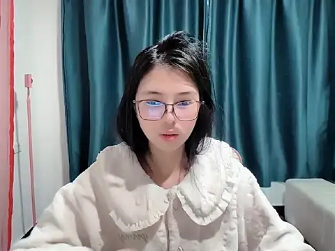 Snapshot of Mimiya-833 chatting on 12/01/25, 06:25 Mimiya-833 online show from 12/01/25, 06:25