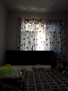 EweXZZ online show from 11/28/25, 07:14