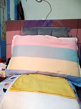 LisantLy online show from 12/19/25, 05:15