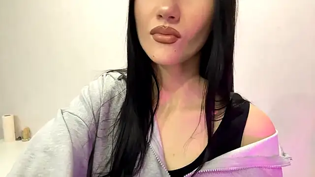 Beautyofnlka online show from 11/24/25, 01:00