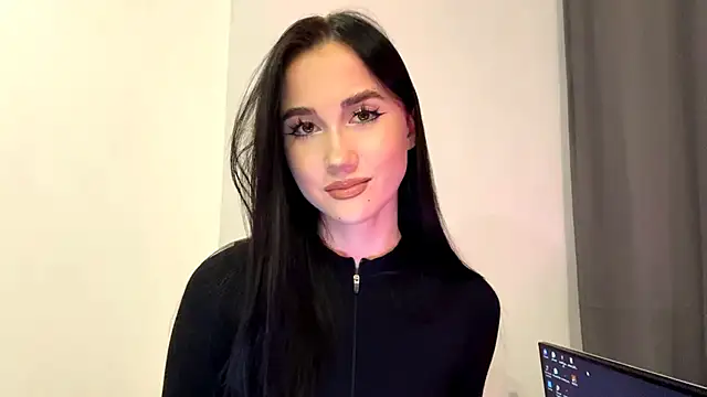 Beautyofnlka online show from 11/25/25, 01:11