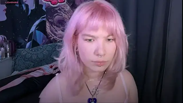 LolaDollyMur online show from 12/19/25, 07:16