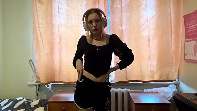 xlo lax online show from 02/09/26, 01:09