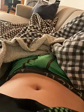 Snapshot of nightbound99 chatting on 03/02/26, 03:18 nightbound99 online show from 03/02/26, 03:18