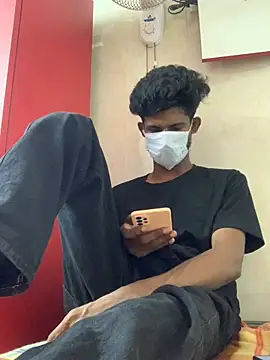 Snapshot of akgymnastic77Z chatting on 04/12/26, 11:24 akgymnastic77Z online show from 04/12/26, 11:24