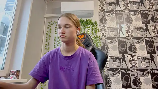 helgicuteness online show from 01/09/26, 09:05