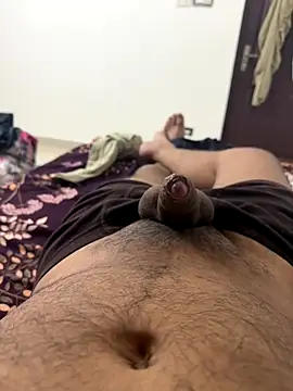 Snapshot of cumm_boyyy chatting on 11/24/25, 06:41 cumm boyyy online show from 11/24/25, 06:41