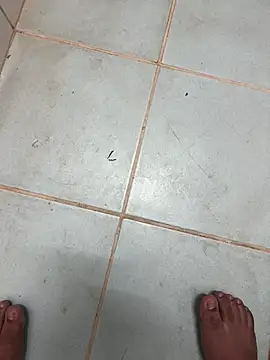 Snapshot of cumm_boyyy chatting on 11/29/25, 11:54 cumm boyyy online show from 11/29/25, 11:54