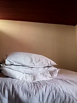 man black hot24 online show from 12/22/25, 11:54