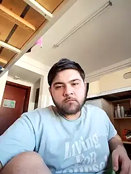 Snapshot of Koma001 chatting on 02/17/26, 03:15 Koma001 online show from 02/17/26, 03:15