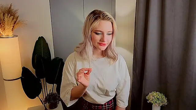 DorthaDunt online show from 11/30/25, 11:27