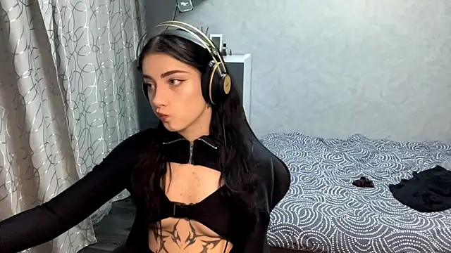 Meowluly online show from 11/23/25, 09:25