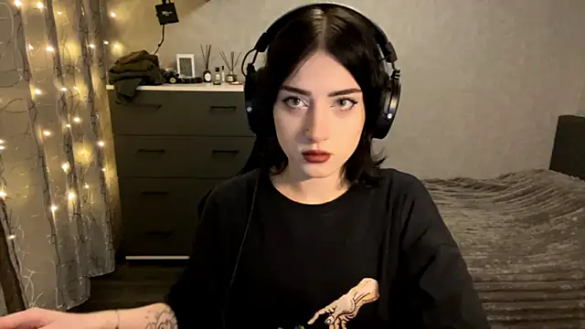 Meowluly online show from 01/12/26, 09:31