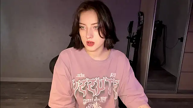 Meowluly online show from 03/24/26, 10:21