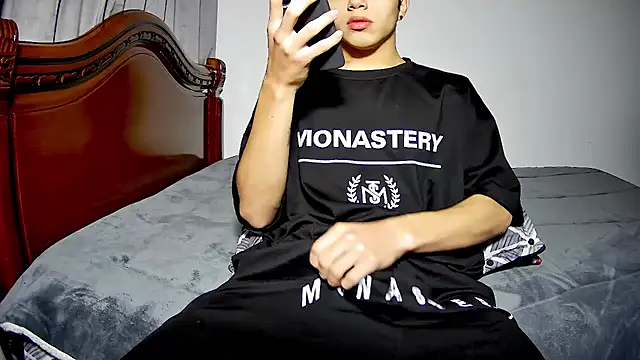 HouseOfHeat online show from 02/23/26, 04:40