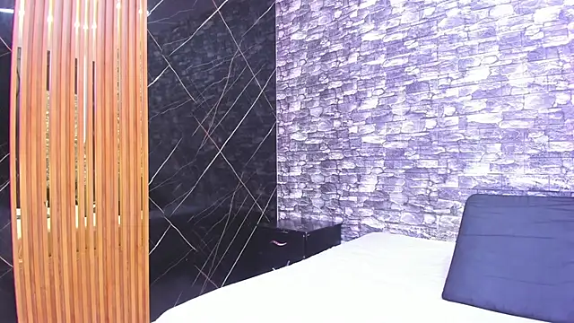 Snapshot of ZoeCollin chatting on 12/05/25, 03:16 ZoeCollin online show from 12/05/25, 03:16