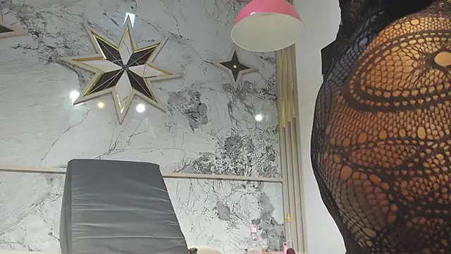 ZoeCollin online show from 02/09/26, 07:23