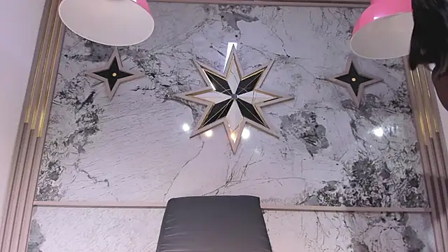 ZoeCollin online show from 02/14/26, 05:57