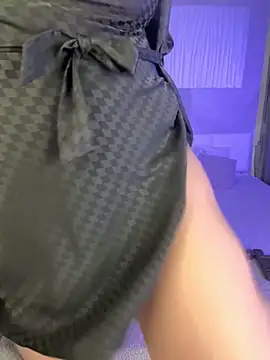 Amalia Lia  online show from 12/01/25, 06:20