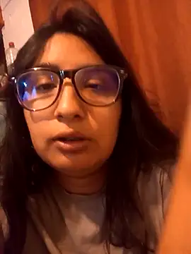 Bizcochitoc4 online show from 12/04/25, 02:16