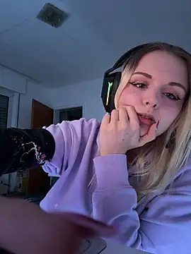 OfflineLizzy online show from 03/06/26, 02:50