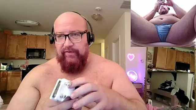 BigBearforCuddles online show from 04/23/26, 11:17