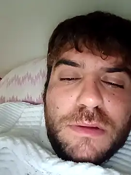 Snapshot of ziopaglia chatting on 11/29/25, 11:27 ziopaglia online show from 11/29/25, 11:27